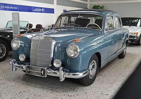 Mercedes-Benz Others 220A Ponton Verdeck