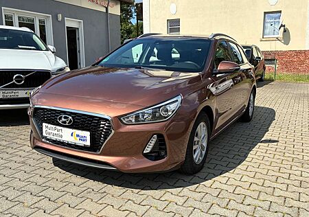 Hyundai i30 Pure / org. 64000 km