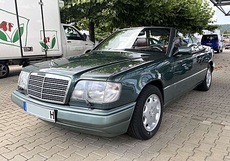 Mercedes-Benz E 220 Cabrio