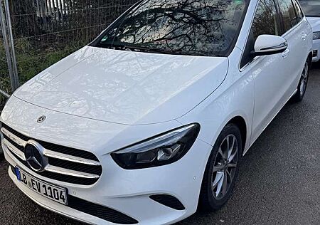 Mercedes-Benz B 180 d TÜV NEU!