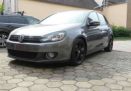 VW Golf Volkswagen 2.0 TDI DPF DSG Style