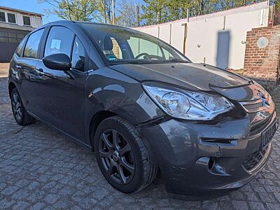 Citroen C3 Selection 1.2 12V e-VTi Unfallschaden
