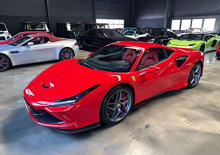 Ferrari F8 Tributo LIFT/JBL/CARBON EXTERIEUR+INTERIEUR