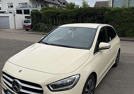 Mercedes-Benz B 200 d 8G-DCT
