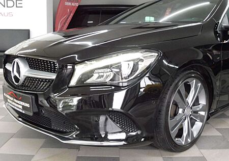 Mercedes-Benz CLA 180 Score Aut/Junge Sterne/LED/Tw-Ass/Navi