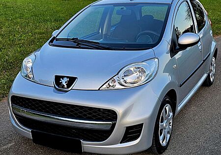 Peugeot 107 Filou / Sehr gepflegtes u. sauberes Fahrzeug