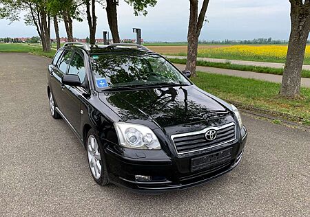 Toyota Avensis Kombi 2.0 Executive