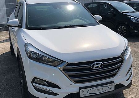 Hyundai Tucson Style 2WD Klimatronic 2.Hand PDC 19 Zoll