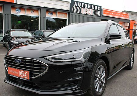 Ford Focus Turnier Titanium X/1 HAND/KAM/LED/AHK/TOP/