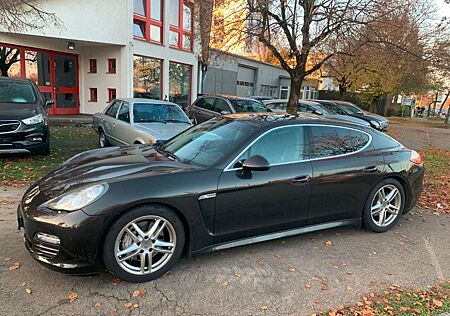 Porsche Panamera 4S*Vollausstattung*scheckheft*