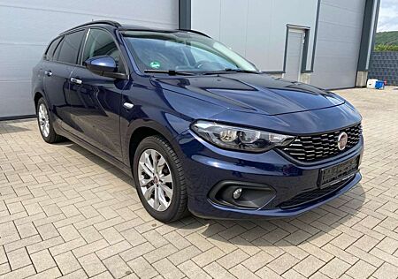 Fiat Tipo Lounge Navi DAB Tempomat Kamera CarPlay
