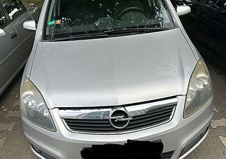 Opel Zafira 1.8 Catch me now