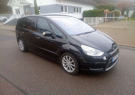 Ford S-Max 2.2 TDCi DPF Titanium