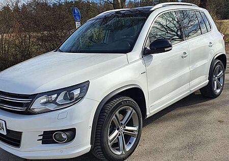 VW Tiguan Volkswagen 2.0 TDI DPF 4Motion BlueMotion Techn. DSG CityScap