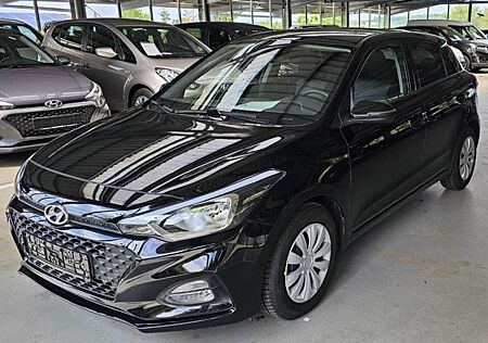 Hyundai i20 YES! Automatik Kamera