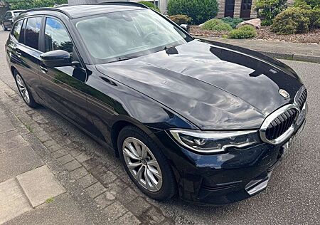 BMW 320d 320 Touring Aut. Sport Line