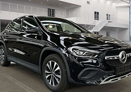 Mercedes-Benz GLA 180 gebraucht kaufen Mercedes-Benz GLA 180 d LED/MBUX+NAVI+DAB/SHZ/E-KLAPPE/RFK/SPUR+PARKASSI