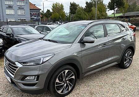 Hyundai Tucson 1.6T/Aut/Pano/Totw/LED/Navi/Sitzh/Kamera!