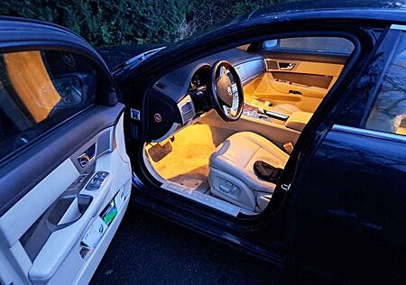 Jaguar XF 3.0 V6 Premium Luxury
