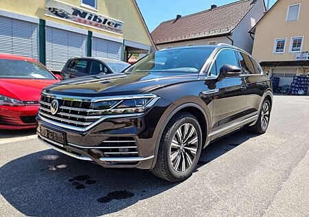 VW Touareg Volkswagen 3.0TDI SCR 4M. Tiptr. MATRIX+AHK+LUFTF.