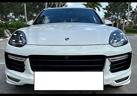 Porsche Cayenne GTS Tiptronic S
