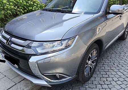 Mitsubishi Outlander SUV-Star+ 4WD