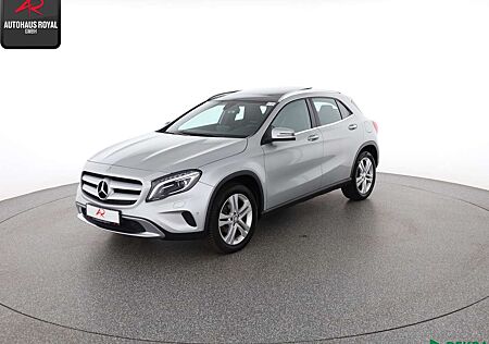 Mercedes-Benz GLA 200 SCORE URBAN STANDHZ,KAMERA,TOTWINKEL,1HD