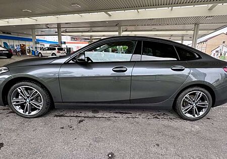 BMW 218i 218 +Gran+Coupe+Aut.+Sport+Line