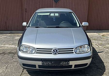 VW Golf Volkswagen 1.4L