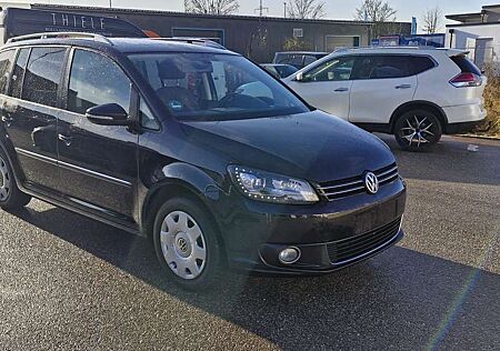 VW Touran Volkswagen Highline 2.0 TDI DSG/7 Sitzer/Pano