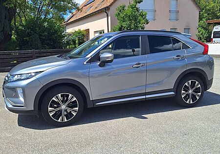 Mitsubishi Eclipse Cross 1.5 T-MIVEC ClearTec 2WD Intro Editi