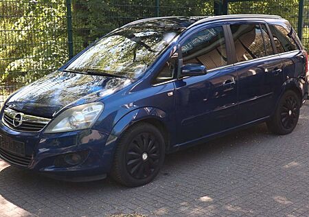 Opel Zafira B Innovation XENON 7 Sitzer SHZ