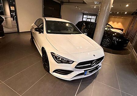 Mercedes-Benz CLA 180 (118.384)