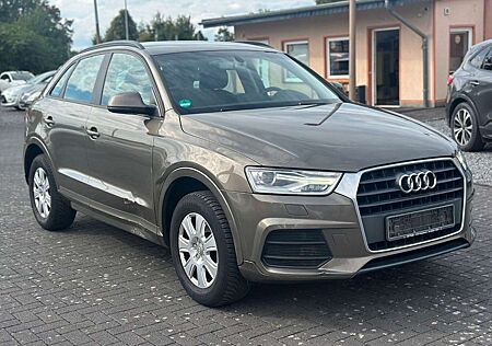 Audi Q3 *1HAND*GARANTIE*NAVI*XENON*