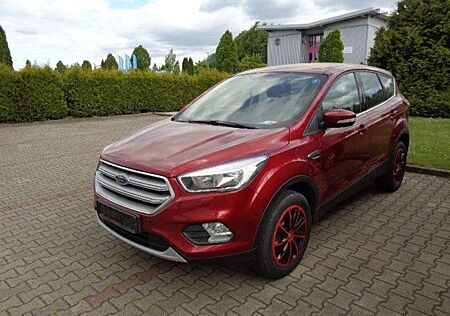 Ford Kuga 1,5li Trend Winterpaket/Scheckheft