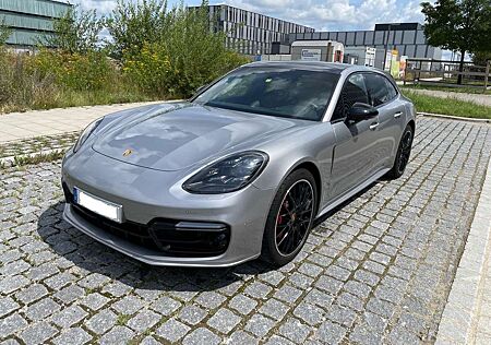 Porsche Panamera Turbo Sport Turismo