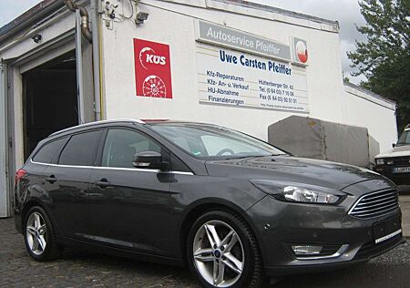 Ford Focus Turnier Titanium Zahnr. + Wapu neu