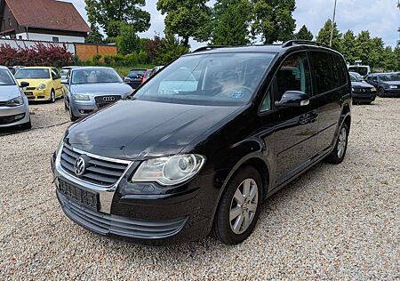 VW Touran Volkswagen 1.6 7 Sitze, AHK, Trendline