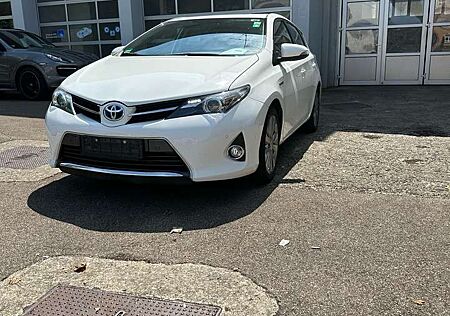 Toyota Auris +Hybrid+1.8+VVT-i+Hybrid+Automatik+Executive