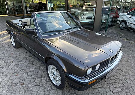 BMW 325 i Cabrio E30 *HU neu*Leder*Automatik*unverbastelt*