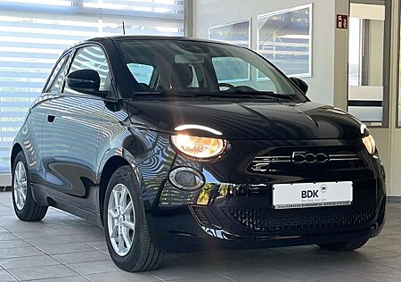 Fiat 500E Action Automatik Unfallfrei