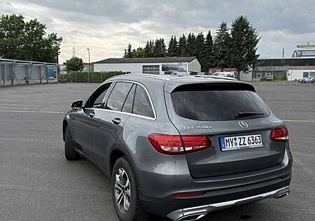Mercedes-Benz GLC 220 AMG Line