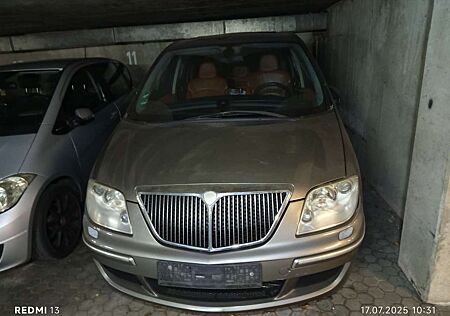 Lancia Phedra 2.2 16v JTD DPF