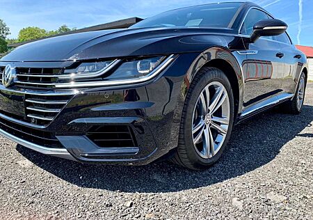 VW Arteon Volkswagen R-Line 4Motion, Virtual, LED,Navi,Kamera,Alcantara