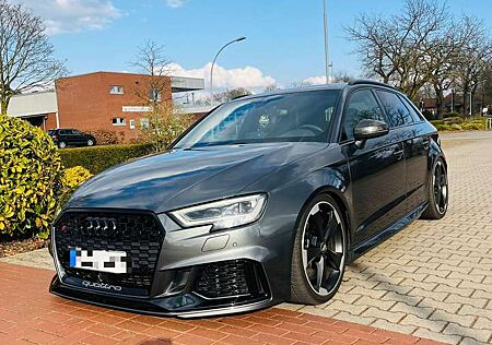 Audi RS3 2.5 TFSI quattro