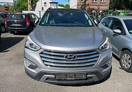 Hyundai Grand Santa Fe Premium 4WD"Pano"Leder"Kamera"Xen