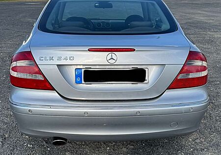 Mercedes-Benz CLK 240 (209.361)