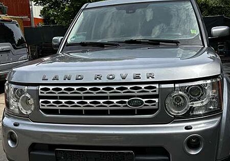 Land Rover Discovery SD V6 SE