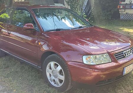 Audi A3 1.6 KLIMA+KUPPLUNG NEU GARANTIE TÜV NEU
