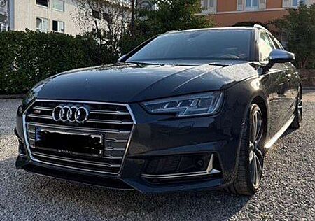 Audi S4 Avant 3.0 TFSI quattro tiptronic